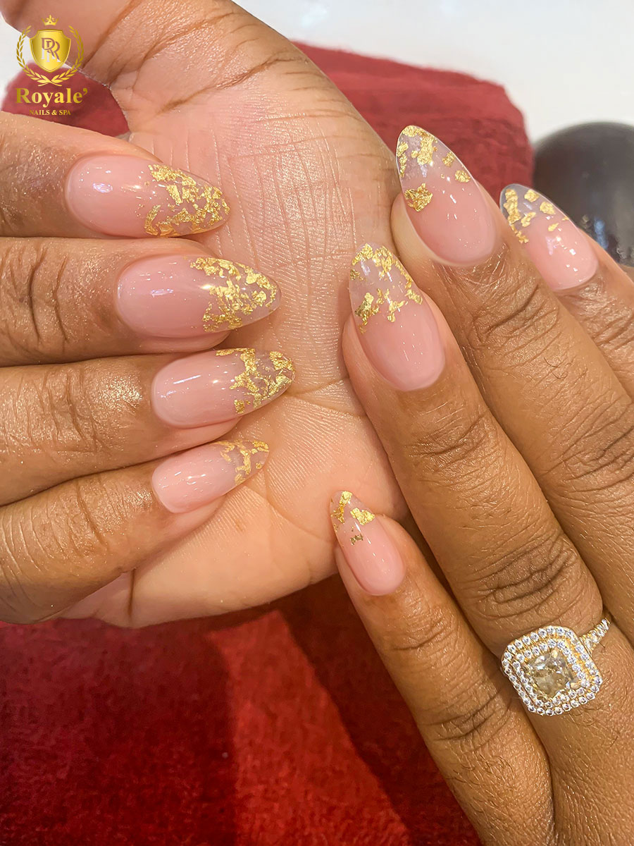 Royale' Nails Spa