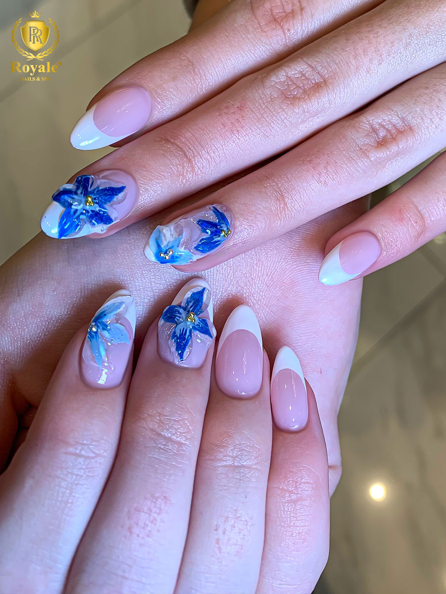 Royale' Nails Spa