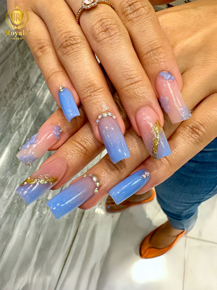 Royale' Nails Spa