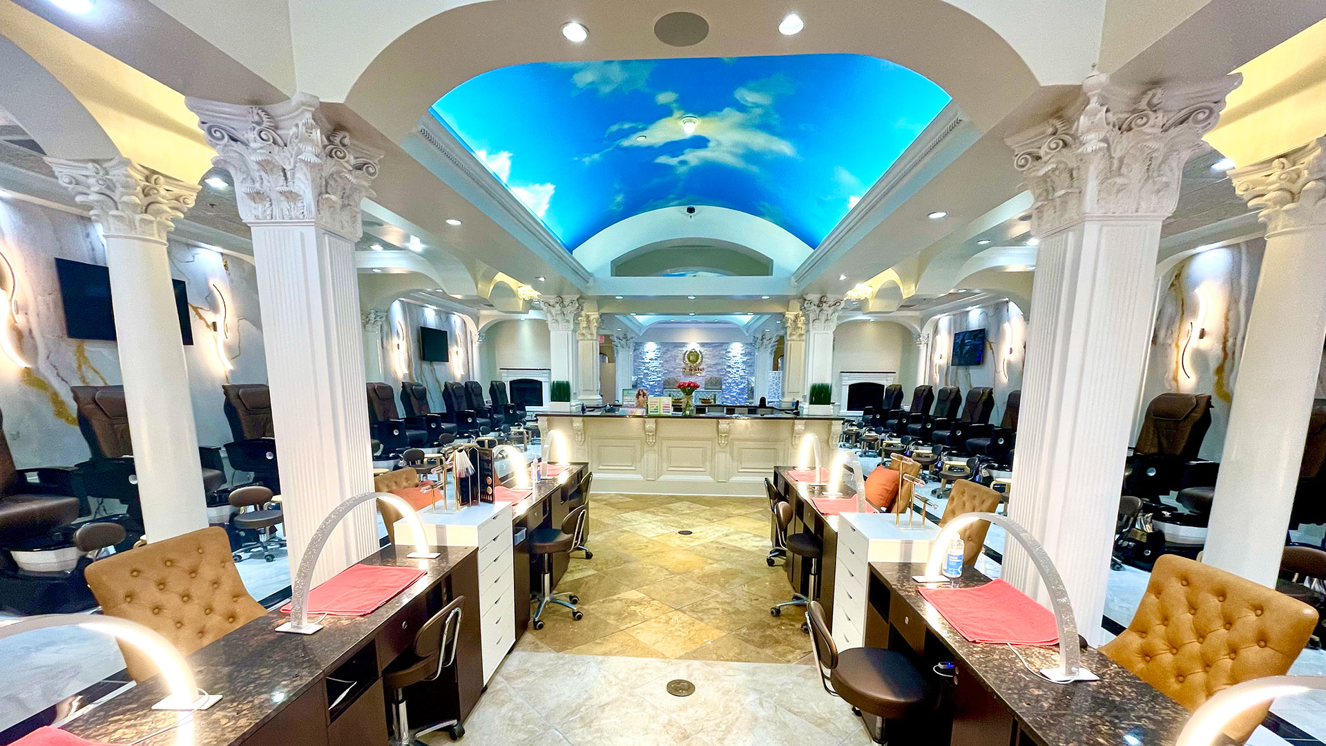 Royale' Nails Spa